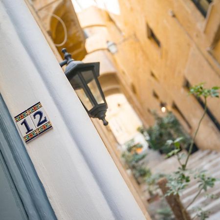 Valletta Most Central Studio Apartment 16Th-Century Building ภายนอก รูปภาพ