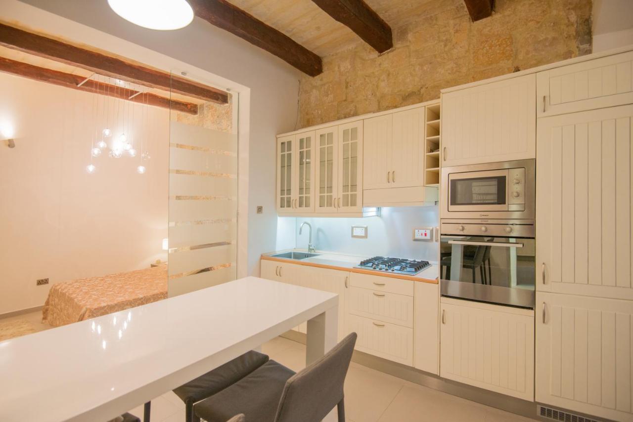 Valletta Most Central Studio Apartment 16Th-Century Building ภายนอก รูปภาพ