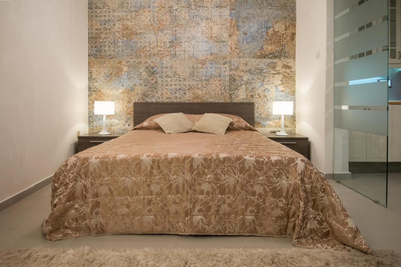 Valletta Most Central Studio Apartment 16Th-Century Building ภายนอก รูปภาพ