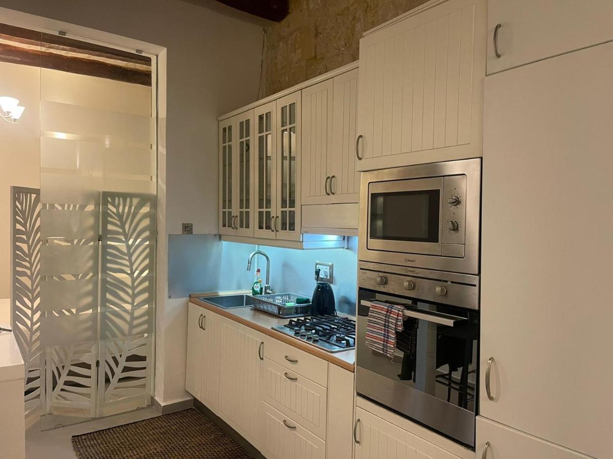 Valletta Most Central Studio Apartment 16Th-Century Building ภายนอก รูปภาพ